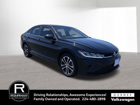 Used 2025 Volkswagen Jetta Sport FWD image 2