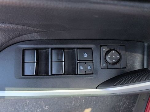 Certified 2025 Toyota RAV4 XLE FWD image 17