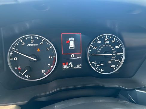 Used 2025 Subaru Forester Premium AWD/4WD image 20