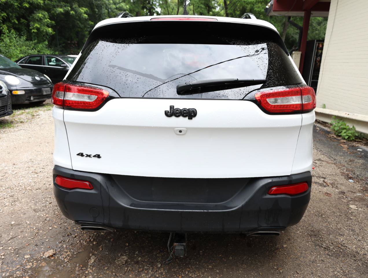 Used 2018 Jeep Cherokee Latitude w/ Altitude Package AWD/4WD image 7