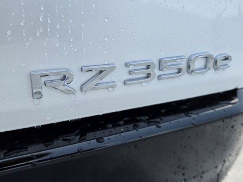 New 2026 Lexus RZ 350e 2WD w/ Convenience Package image 9