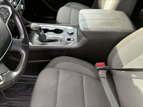 Certified 2022 Chevrolet Traverse LT w/ LPO, Floor Liner Package image 21