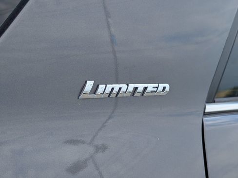 Used 2023 Toyota 4Runner Limited AWD/4WD image 5