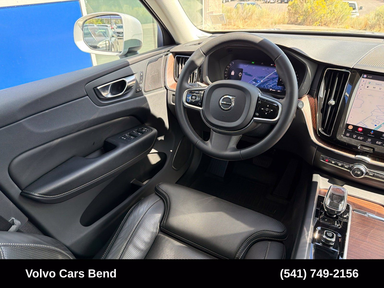 Used 2023 Volvo XC60 B5 Ultimate w/ Climate Package AWD/4WD image 12