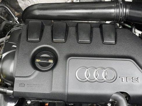 Used 2017 Audi Q3 2.0T Prestige w/ Prestige Package image 40