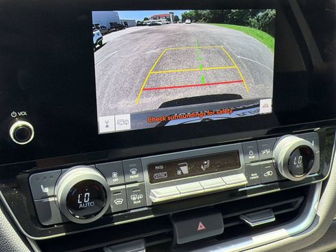 Used 2024 Toyota Grand Highlander FWD image 21