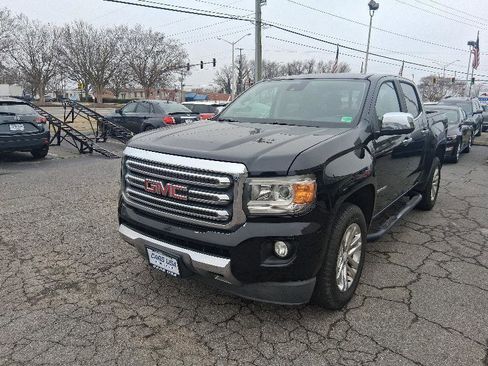 Used 2015 GMC Canyon SLT w/ Driver Alert Package image 4