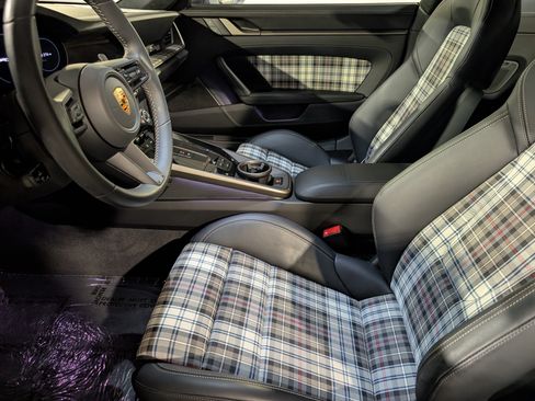 Certified 2025 Porsche 911 Turbo S AWD/4WD image 4