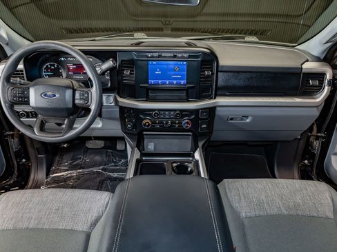 Used 2023 Ford F350 XLT w/ 360-Degree Camera Package image 20