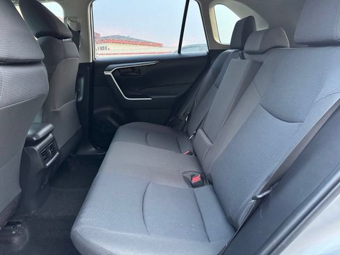 Used 2019 Toyota RAV4 LE w/ All Weather Liner Package AWD/4WD image 5
