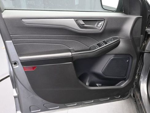 Used 2024 Ford Escape Active image 18