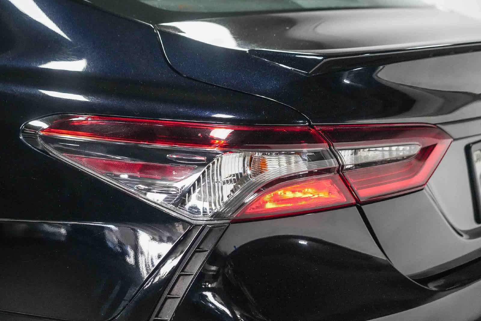 Certified 2022 Toyota Camry SE FWD image 12