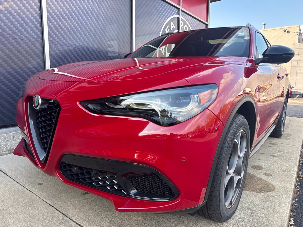 New 2026 Alfa Romeo Stelvio Sprint w/ Convenience Package AWD/4WD image 10
