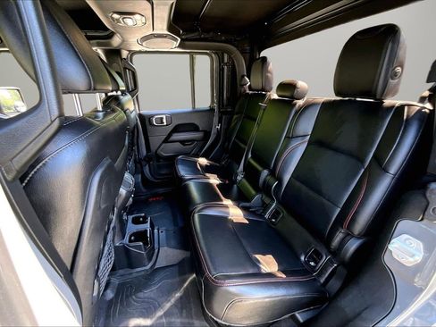 Used 2021 Jeep Gladiator Rubicon AWD/4WD image 22