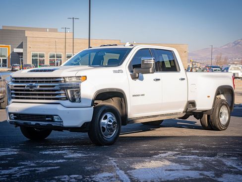 Used 2022 Chevrolet Silverado 3500 High Country image 11