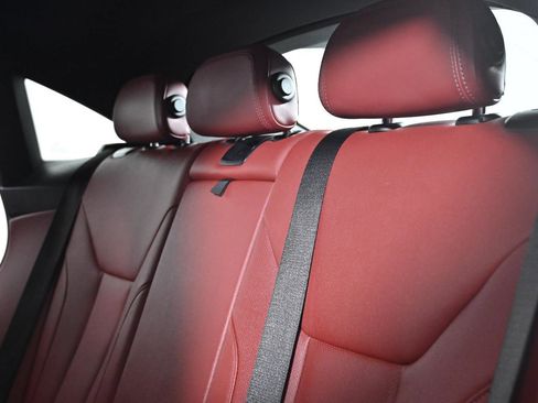 Used 2024 BMW i4 xDrive40i w/ Premium Package image 32