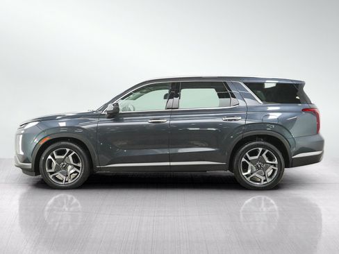 Used 2024 Hyundai Palisade SEL w/ Premium Package AWD/4WD image 2