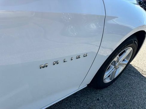 Used 2022 Chevrolet Malibu LS FWD image 11