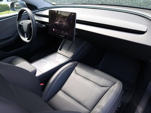 Used 2025 Tesla Model 3 Long Range RWD image 22