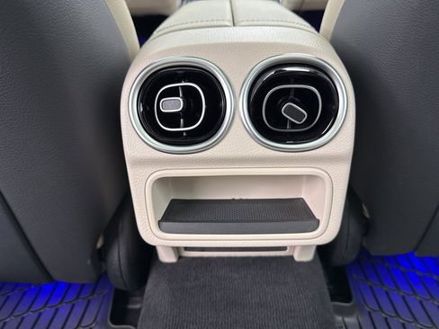 Used 2023 Mercedes-Benz C 300 4MATIC Sedan image 29