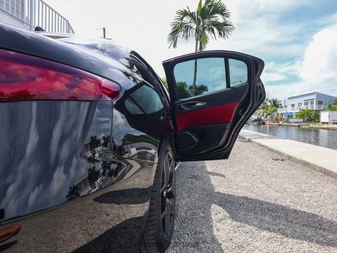 Used 2020 Alfa Romeo Giulia w/ Quick Order Package 22K Sport image 24