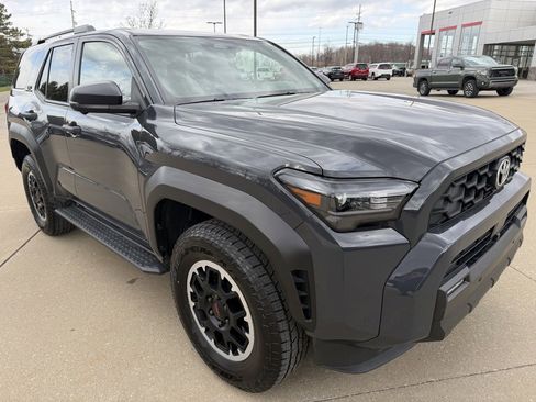 Used 2025 Toyota 4Runner TRD Off-Road Premium image 7