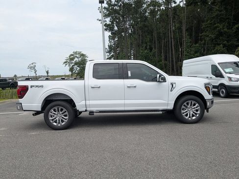 New 2026 Ford F150 Lariat w/ Equipment Group 501A Mid AWD/4WD image 3