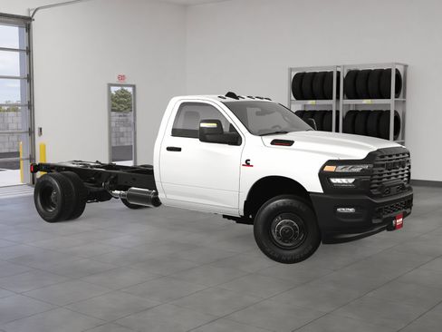 New 2025 RAM 3500 Tradesman image 7