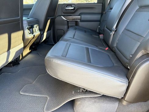Used 2023 GMC Sierra 3500 Denali image 20