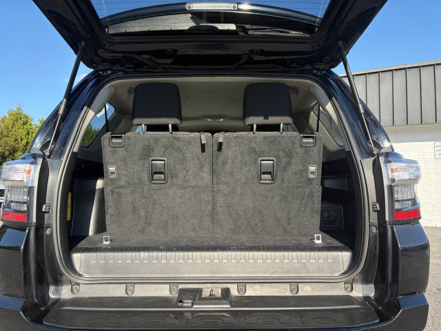 Used 2021 Toyota 4Runner SR5 AWD/4WD image 16