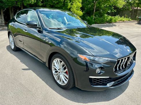 Used 2022 Maserati Levante GT AWD/4WD image 3