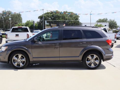 Used 2019 Dodge Journey SE FWD image 6