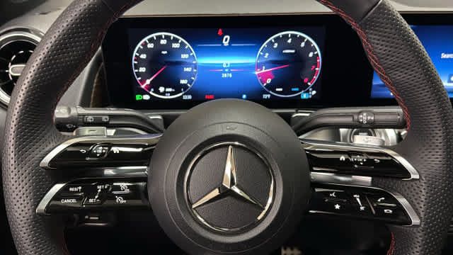 Certified 2026 Mercedes-Benz GLB 250 4MATIC image 17