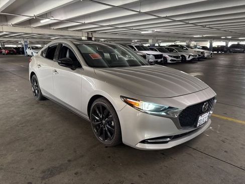 Used 2022 MAZDA MAZDA3 s AWD/4WD image 3