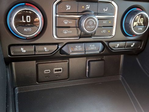 Certified 2024 Chevrolet Tahoe LT AWD/4WD image 24