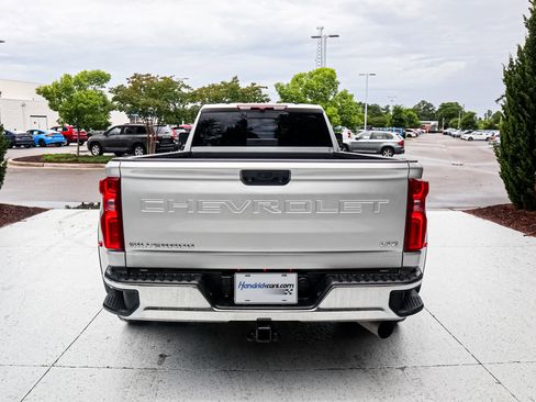 Used 2021 Chevrolet Silverado 3500 LTZ w/ LTZ Convenience Package AWD/4WD image 10