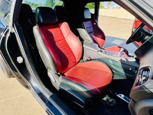 Used 2016 Dodge Challenger R/T Plus image 32