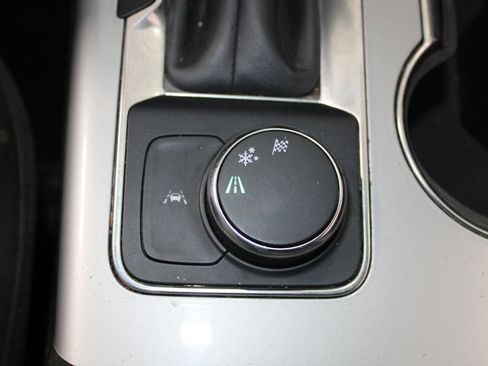 Used 2024 Chevrolet Blazer LT image 40