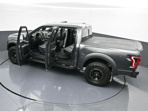 Used 2018 Ford F150 Raptor w/ Equipment Group 802A Luxury image 40