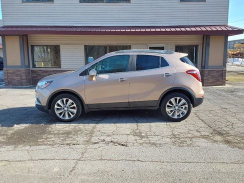Used 2018 Buick Encore Preferred image 1