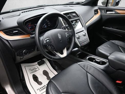 Used 2017 Lincoln MKC Reserve image 9