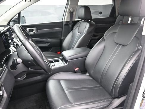 Used 2021 Kia Sorento S FWD image 20