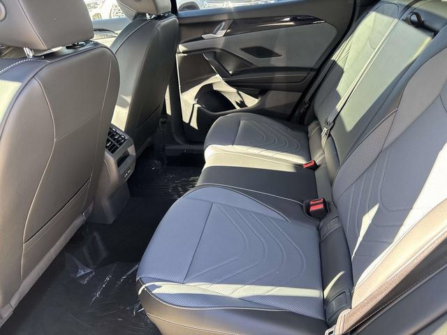 New 2026 Volkswagen Tiguan SE R-Line FWD image 11