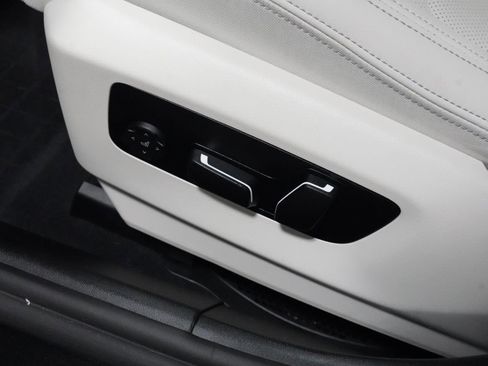 Certified 2025 BMW 530i xDrive 530i xDrive image 23