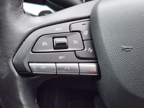 Certified 2023 Cadillac XT4 Luxury w/ Cold Weather Package image 27