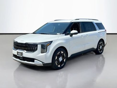 New 2026 Kia Carnival EX FWD image 3
