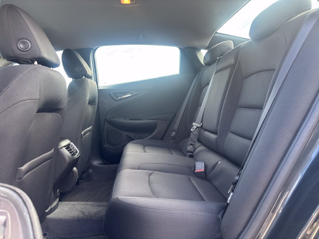 Used 2018 Chevrolet Malibu LT FWD image 23