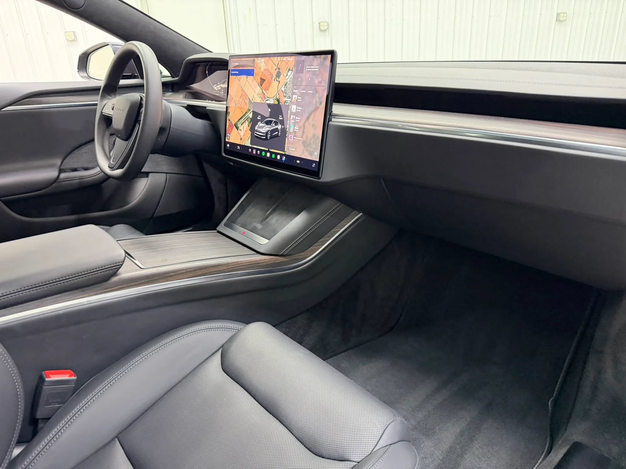 Used 2024 Tesla Model S AWD/4WD image 14