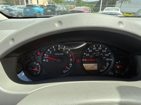 Used 2019 Nissan Frontier SV RWD image 6