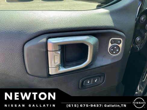 Used 2023 Jeep Wrangler Unlimited Sahara w/ Cold Weather Group AWD/4WD image 18